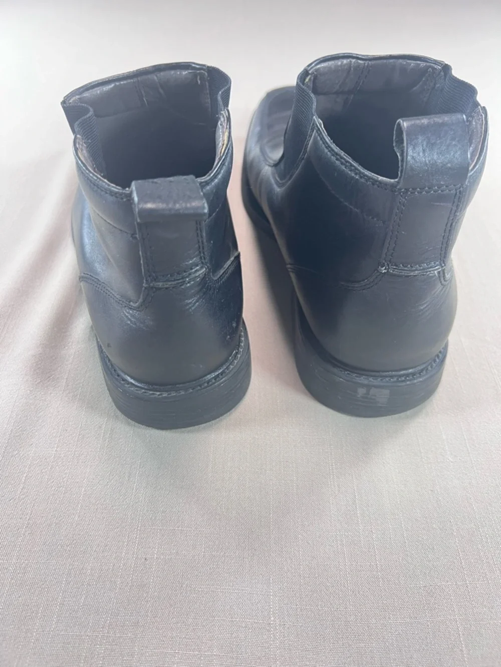 Nunn Bush Men’s Black Leather Chelsea Boots – Size 10.5